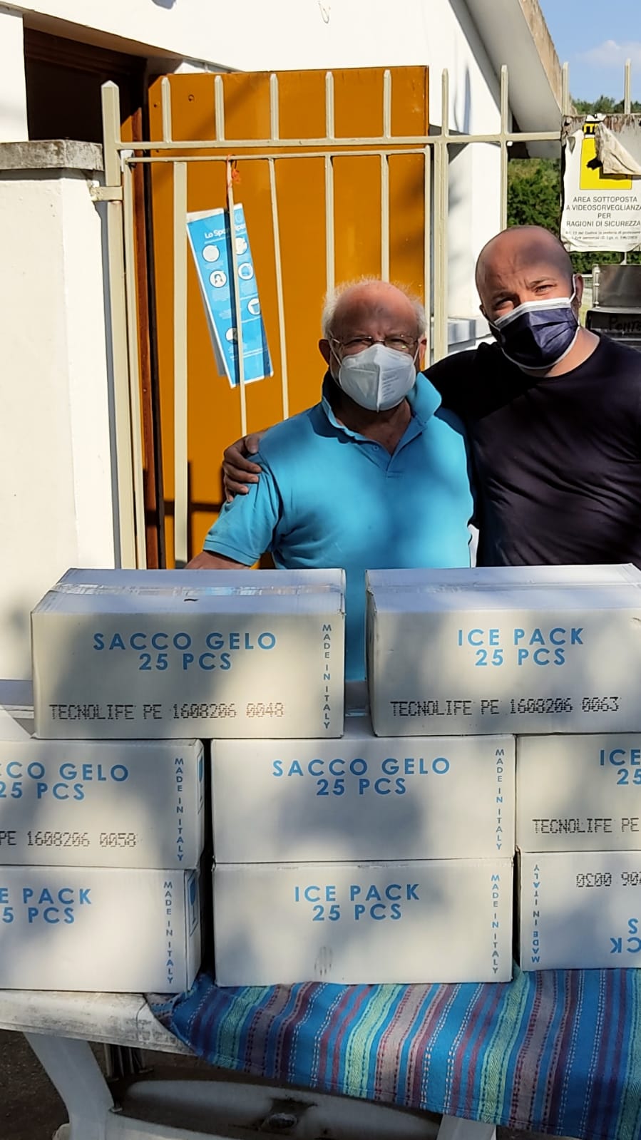 La Pubblica Assistenza di Pianoro dona oltre 200 buste di ghiaccio secco alla Pontevecchio